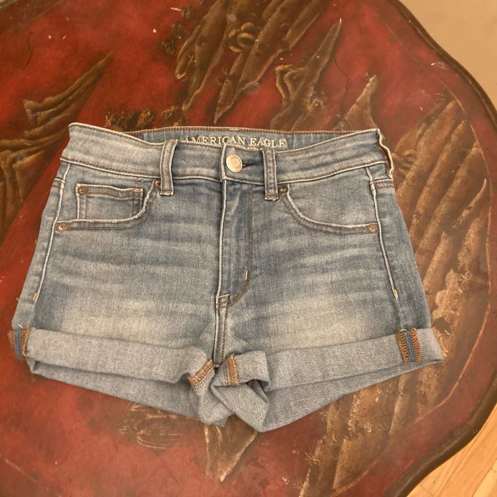 American Eagle High Rise Light Wash Jean Shorts, Super Super Stretch